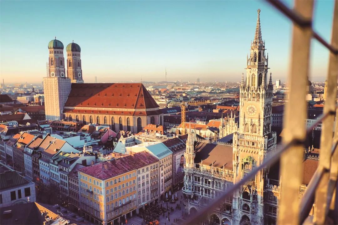 走近慕尼黑，燃烧了一百年的足球之魂