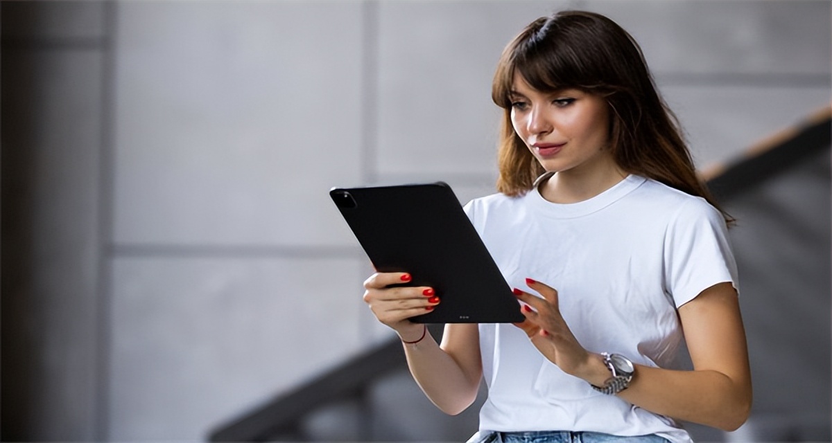 b2c模式电子商务发展的现状及前景 (b2c电子商务模式的优势和特点)