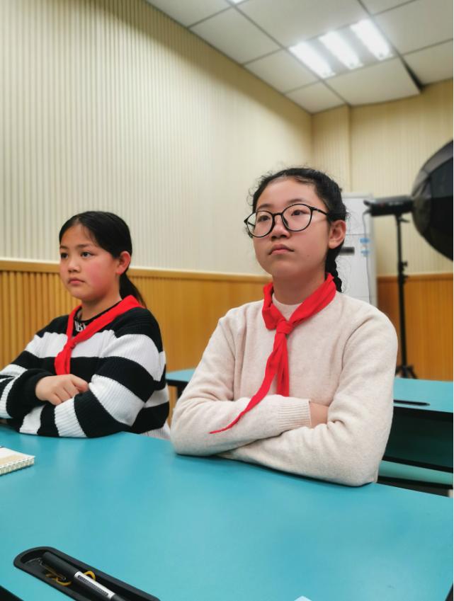 气球实操课,气球律动操幼儿小班