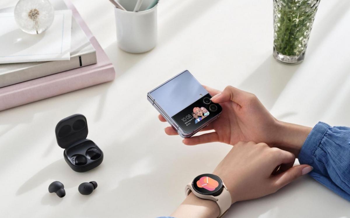 折叠屏手机三星zflip4颜值,三星折叠手机zflip4深度感受