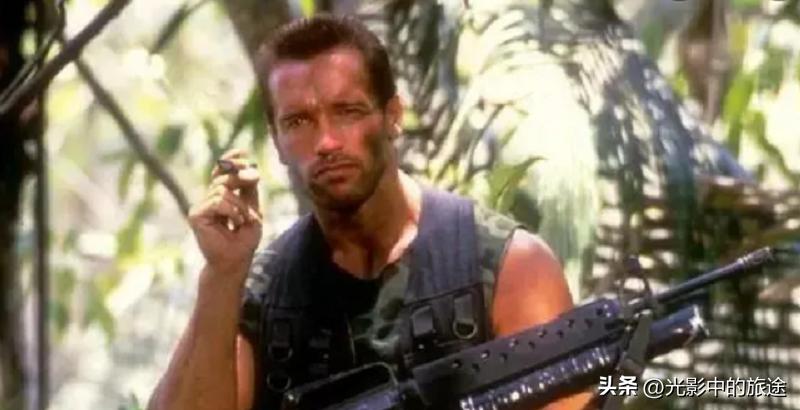 铁血战士猎物讲解,铁血战士猎物结局解析