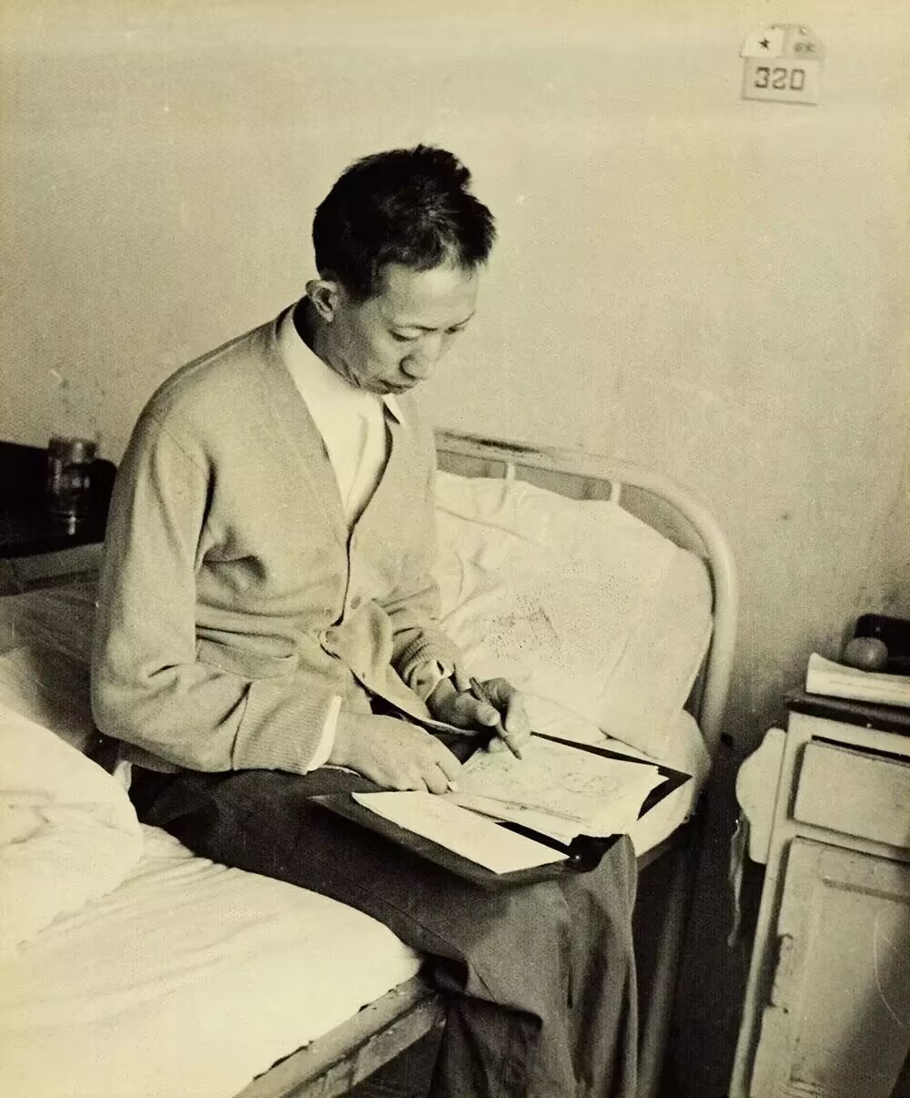 1966年嫁傅小石，他九死一生晚年昏迷5年，她:有口气，就要救！