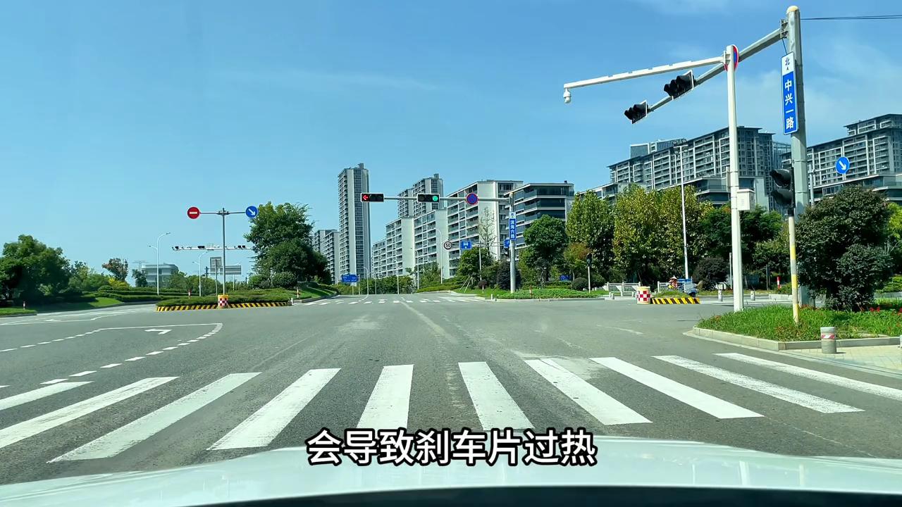 自动档车上加减档正确使用方法大家知道吗#车知识分享计划