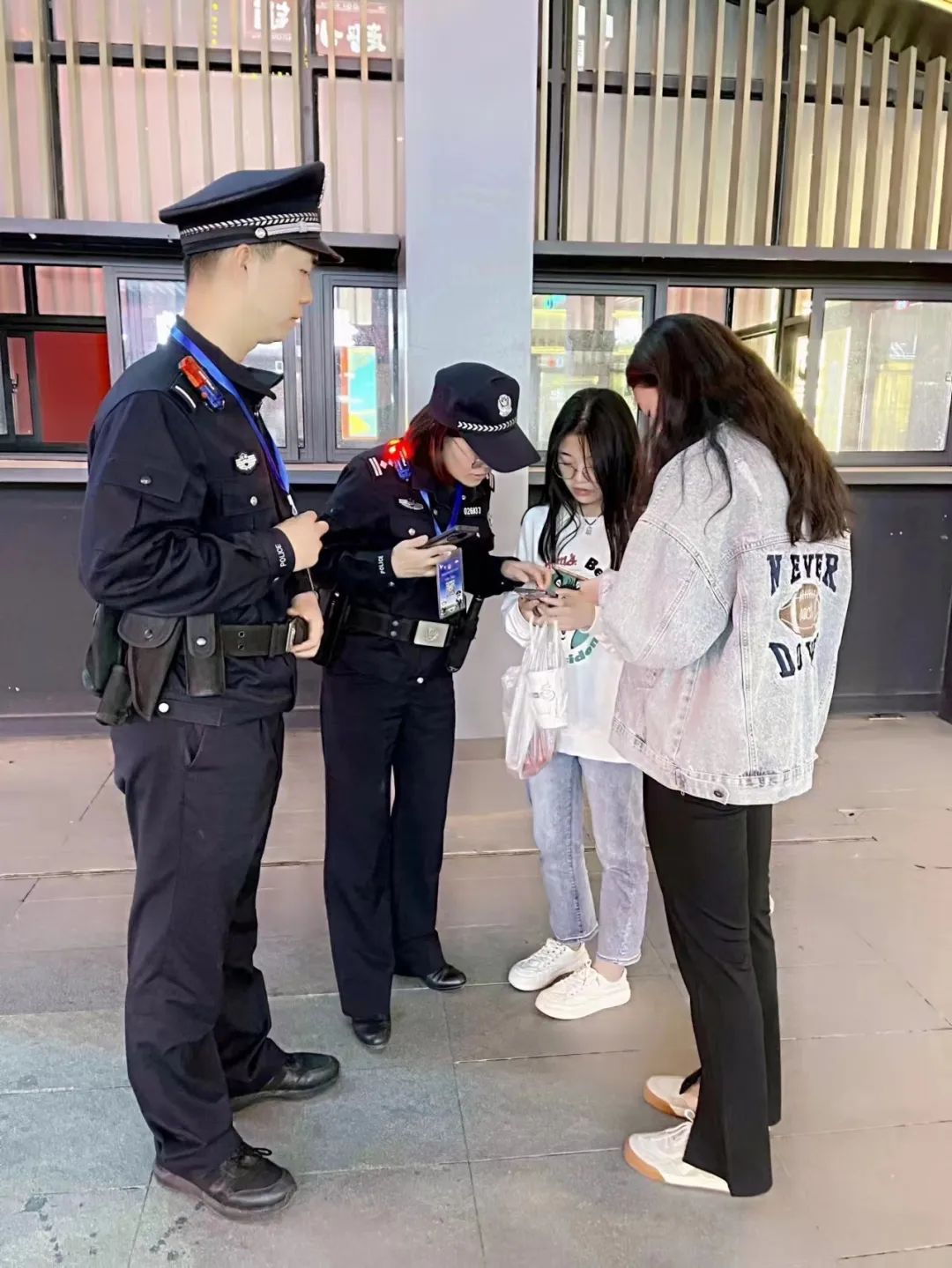 警营文苑的故事,警营文苑