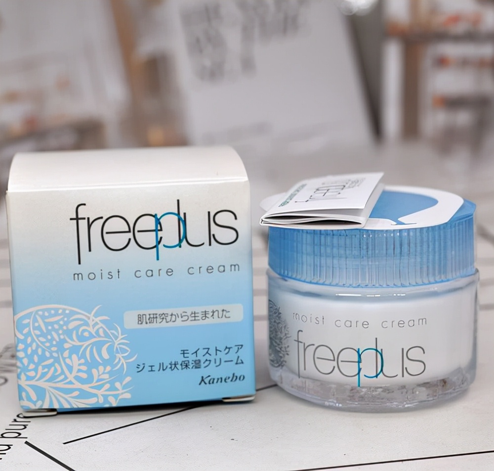 保湿补水修复肤感清爽的面霜推荐 (秋冬混干保湿补水面霜推荐)