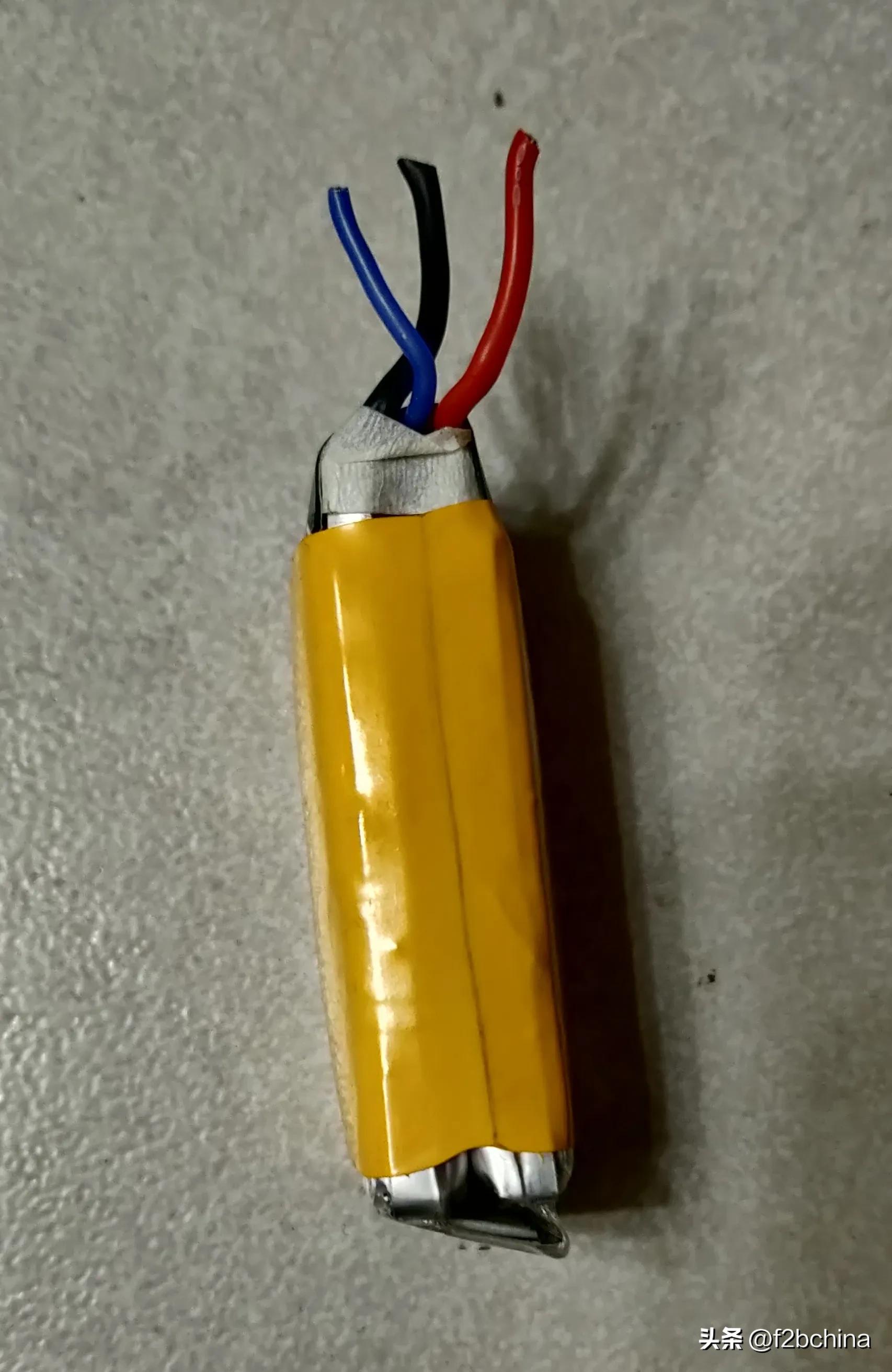 无人机电池鼓包拿不出来,无人机电池鼓包了能置换吗