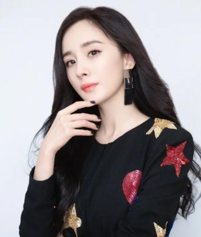 娱圈8位超级渣女，有人让郑凯当备胎，有人找了47个男友