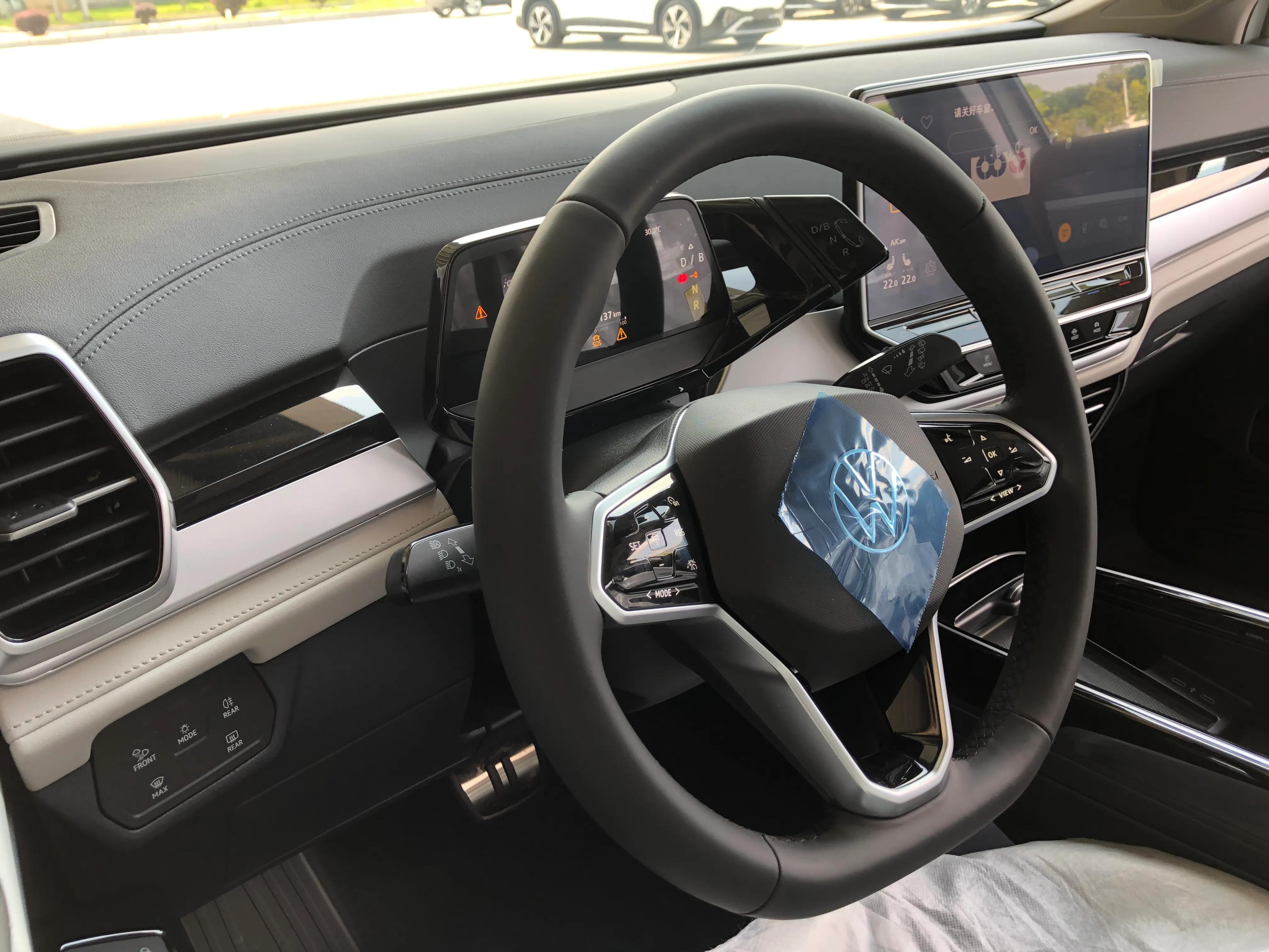 一汽大众id.6crozz,白色id.6crozz测评