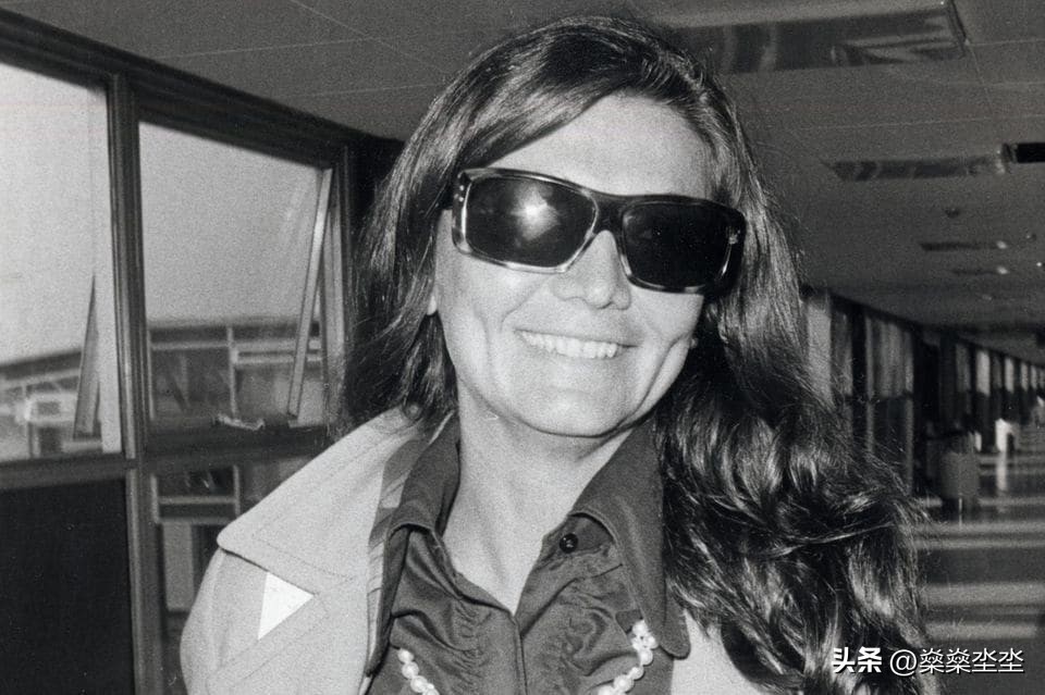 吸血鬼王子爱上一个女人,吸血鬼王子爱上一位人类女孩