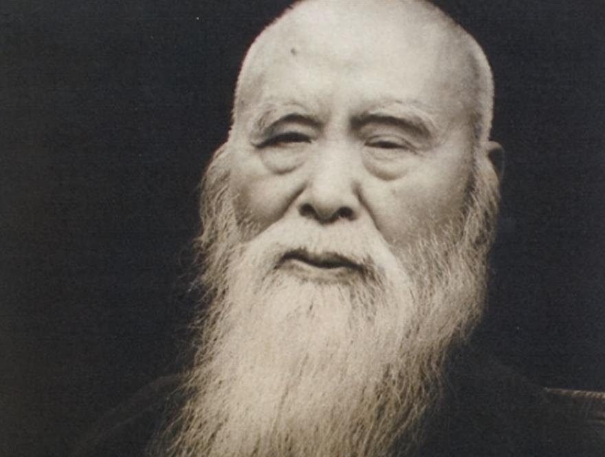 兰州火车站被投诉存在“错别字”,70年竟无人修改,原来大有深意