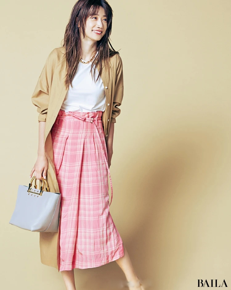 搭配参考春夏彩色系穿搭,一波超级温柔的粉色系穿搭分享