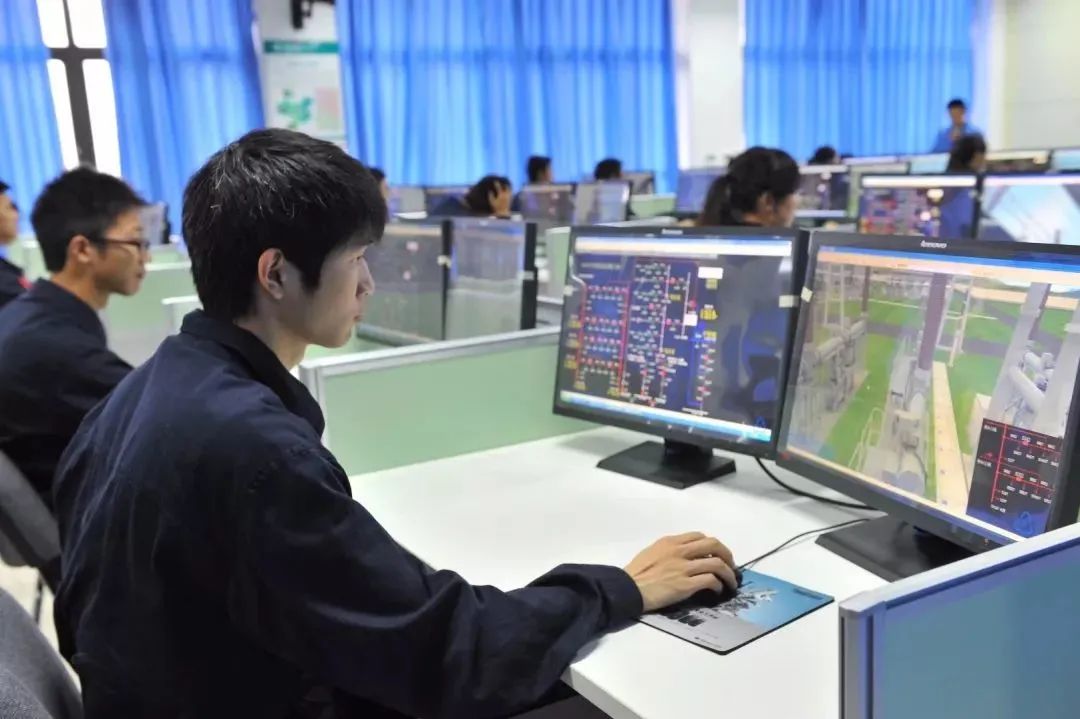 隶属国家电网的国家示范高职院校，百年底蕴，实力强劲，牛人辈出