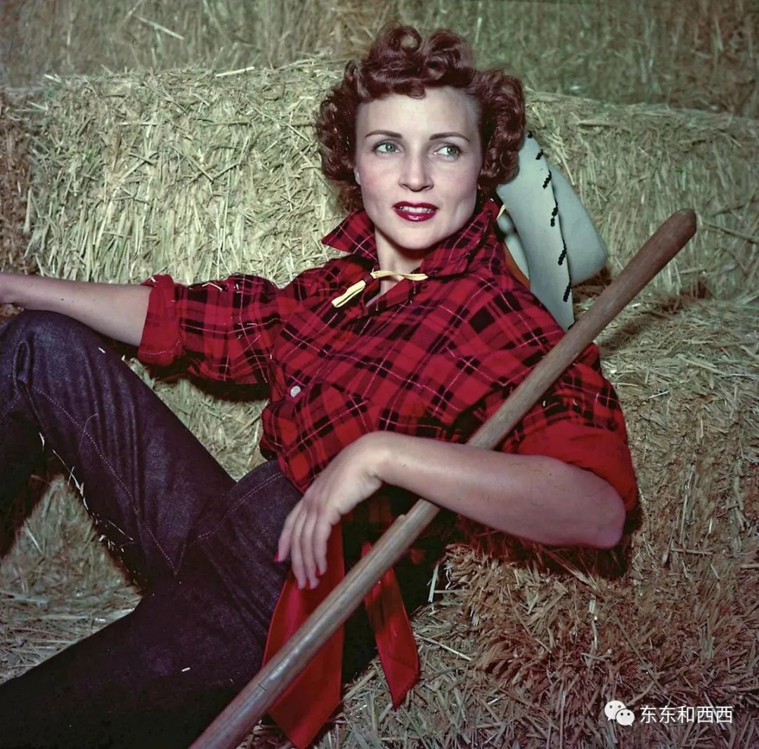 一辈子吸气收腹活到99，老奶奶迷倒全美还撩男朋友