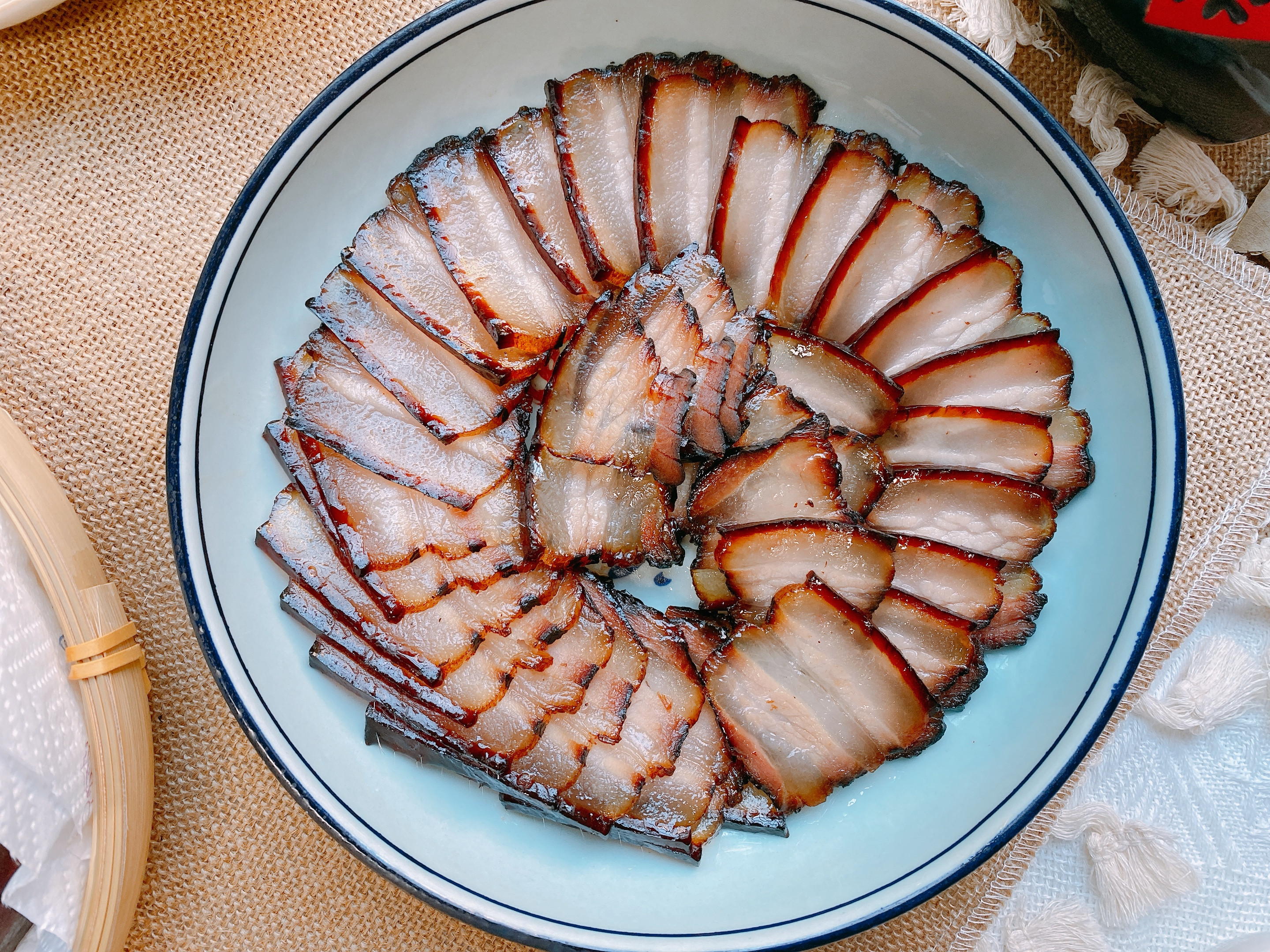 酱油肉还有哪些制作技巧,酱油肉的做法要不要带皮