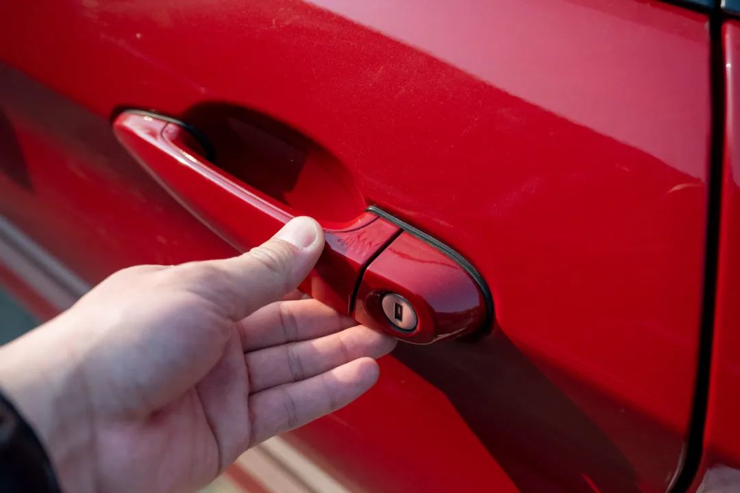 宝马428i硬顶敞篷落地价2022,宝马428i二手车值得买吗