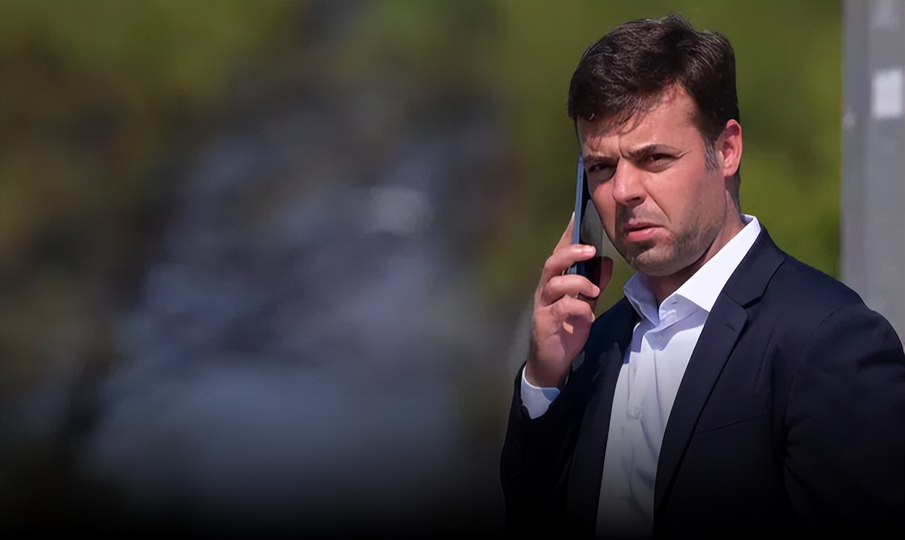 罗马小扎经纪人前往伦敦，伯恩茅斯为维纳，只愿向罗马支付800万