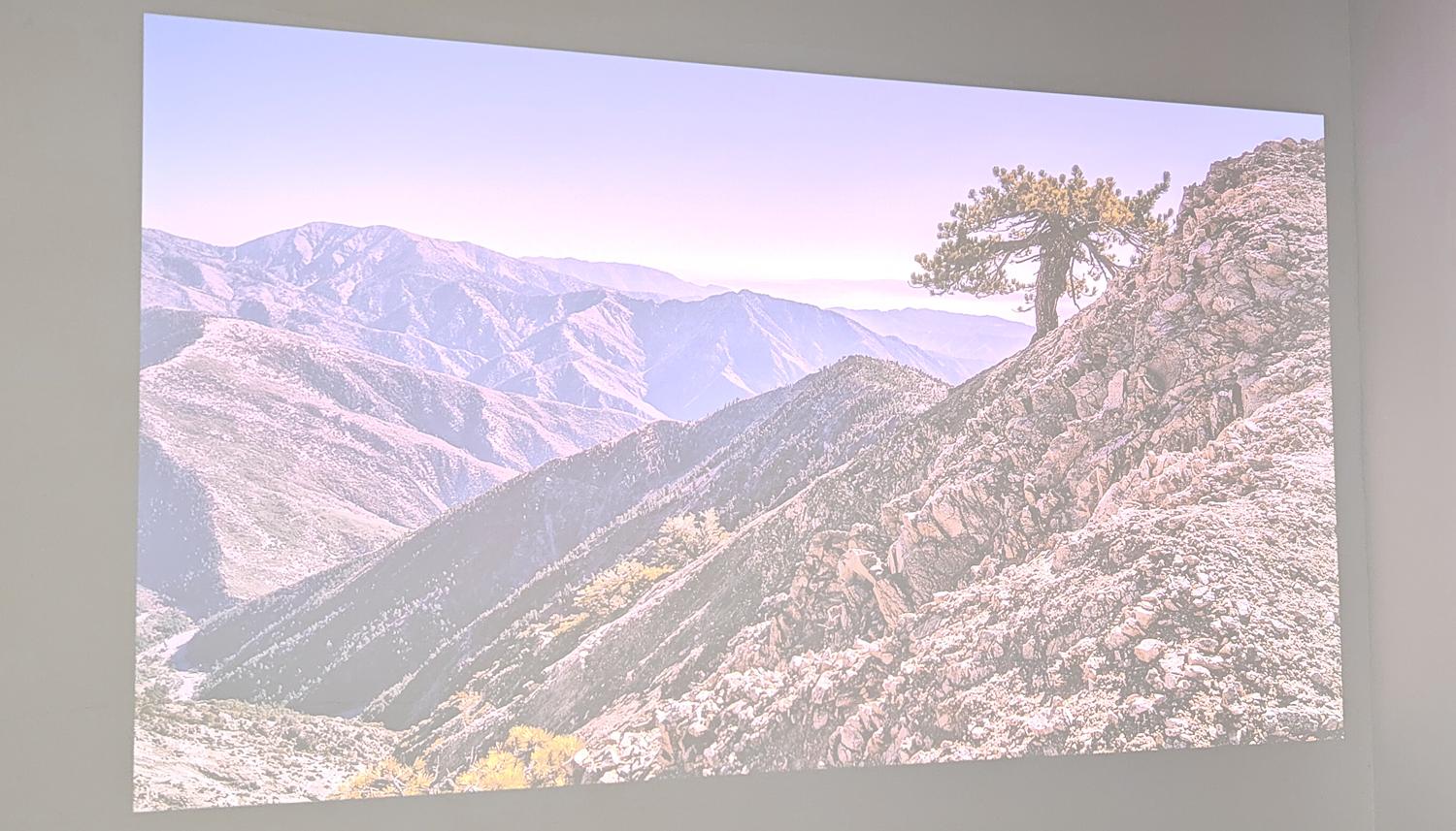 为什么说坚果n1是卧室投影仪,坚果n15.6米投影