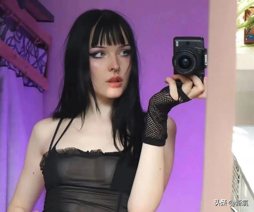 劲爆！非法雇佣38个韩国留学生在酒吧当牛郎，被抓了