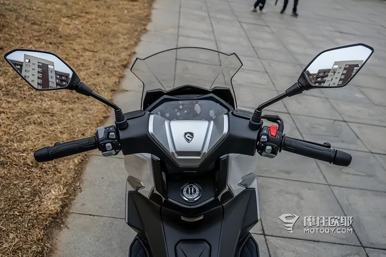 赛科龙rt1真实感受,赛科龙rt1深度测评多少排量