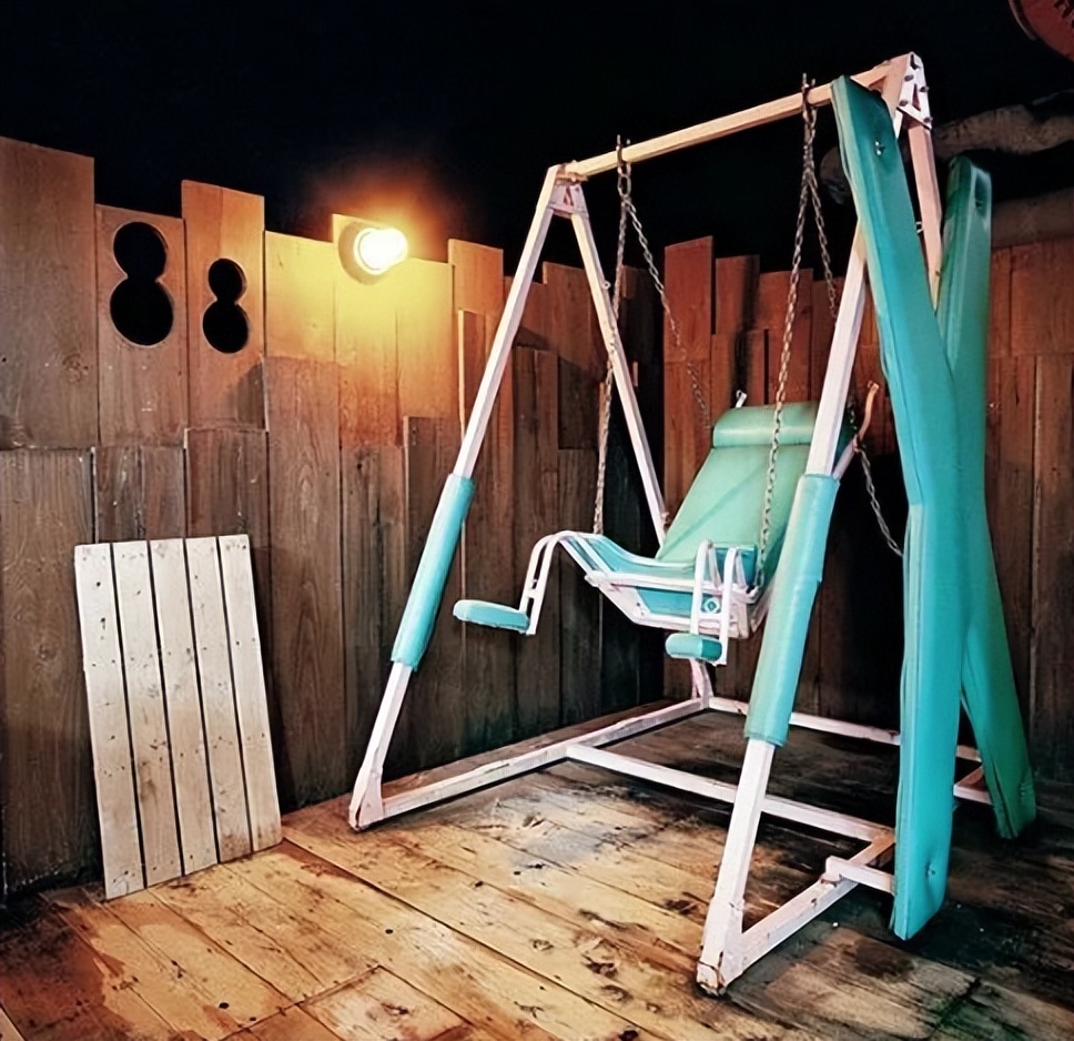 情侣酒店必须做的几件事,情侣酒店简单拍照姿势