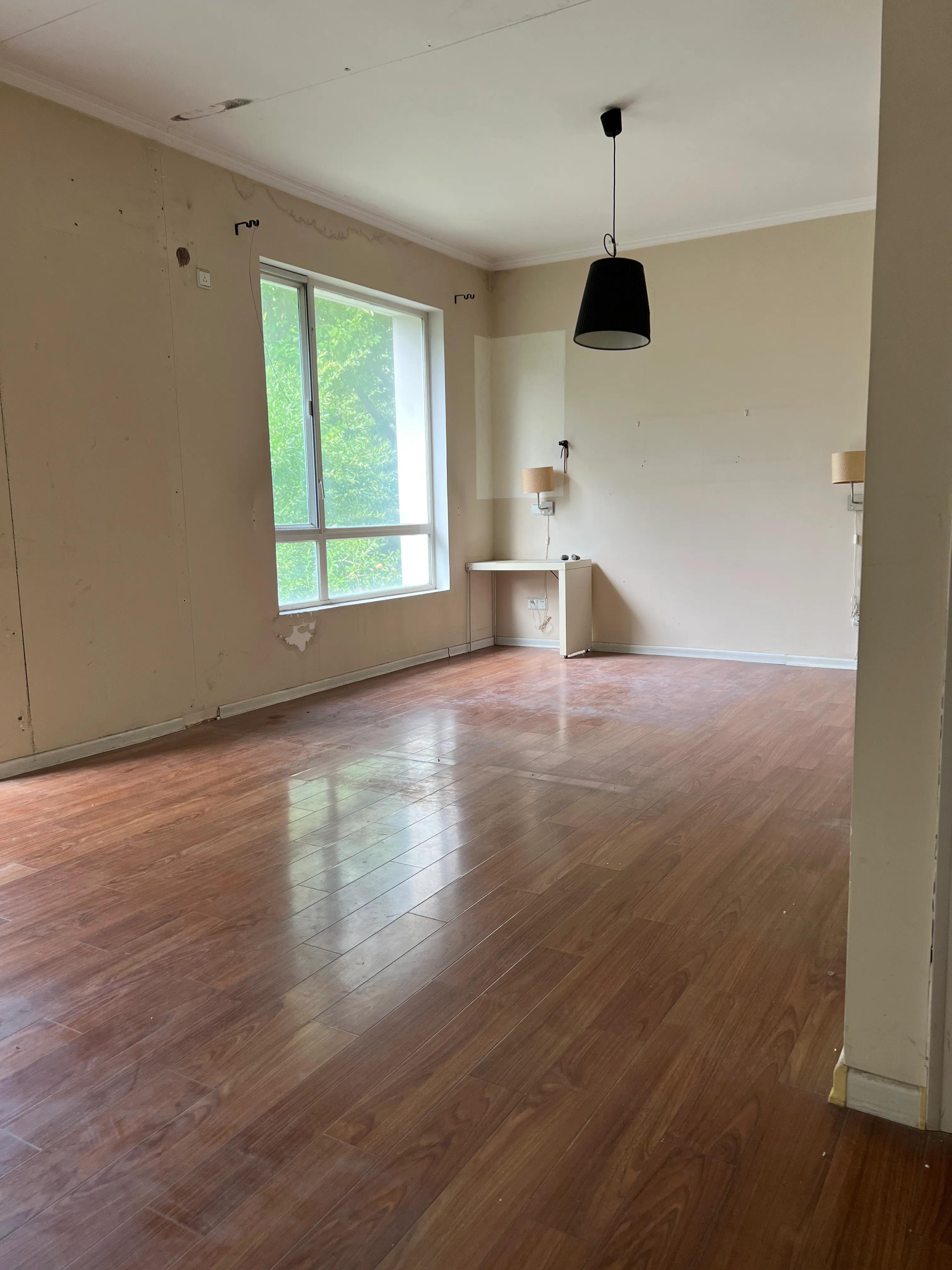 百家湖附近别墅出租，是办公，淘宝，摄影等等小年轻创业首选平台