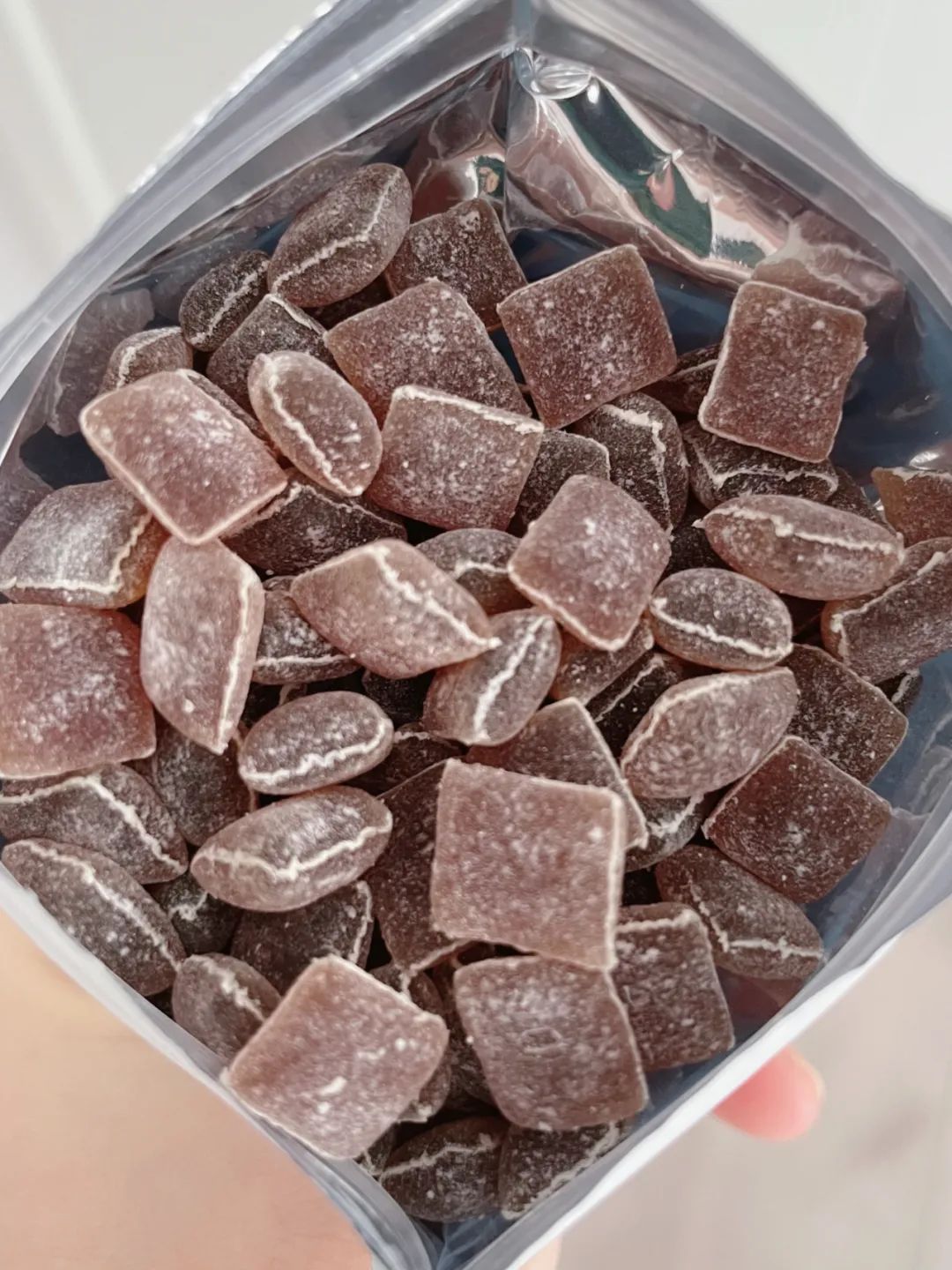 四种包装简陋却很好吃的零食,包装丑但是巨好吃的零食推荐