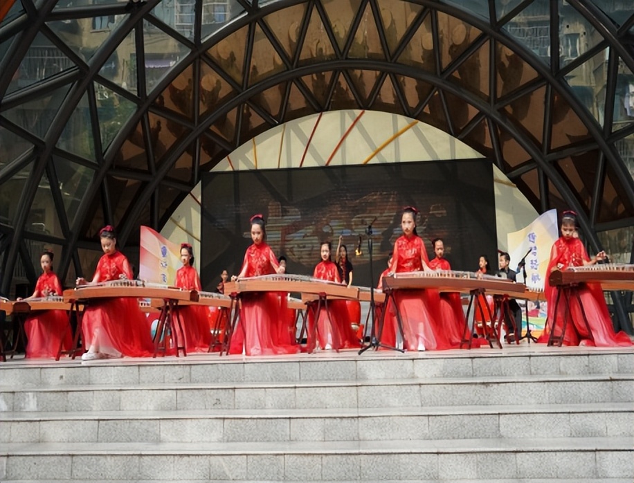 盘古路小学举行庆六一主题活动,青衣江路小学六一庆祝活动