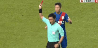中国裁判马宁对最后比赛的看法,中国裁判马宁果断判罚点球