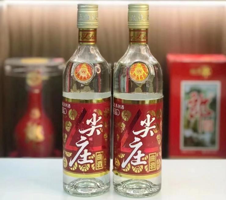 中国6大“光瓶白酒”别错过！好喝不贵，100%纯酿，行家才知道