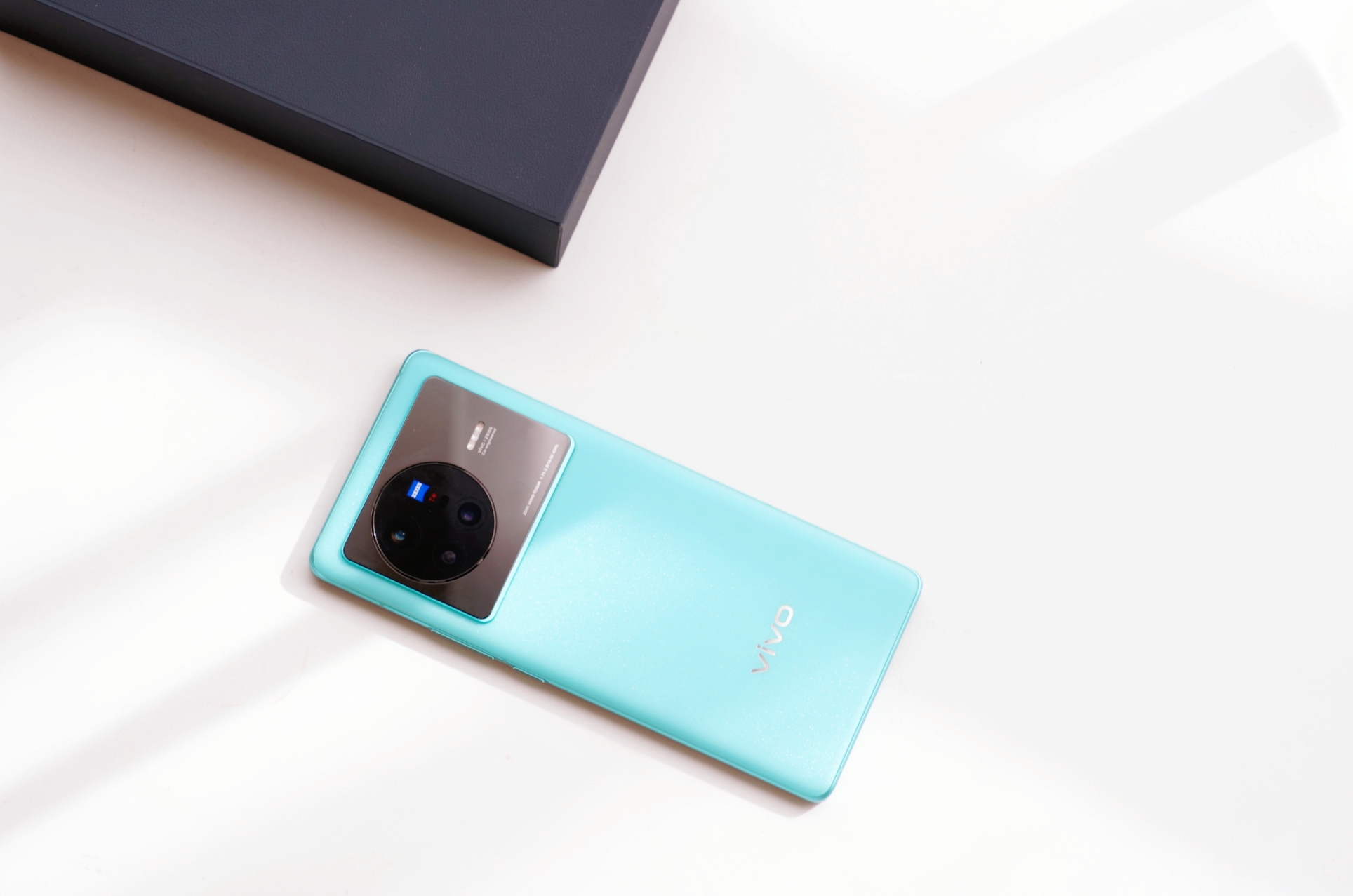 vivox80pro天玑9000吃鸡画质,vivox80pro旅程版抗摔测试