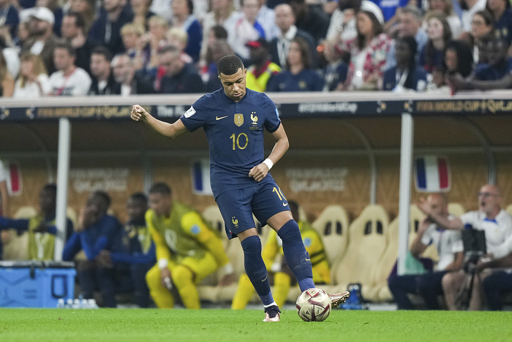 世界杯梅西哪场点球判罚有问题,世界杯决赛裁判示意假摔