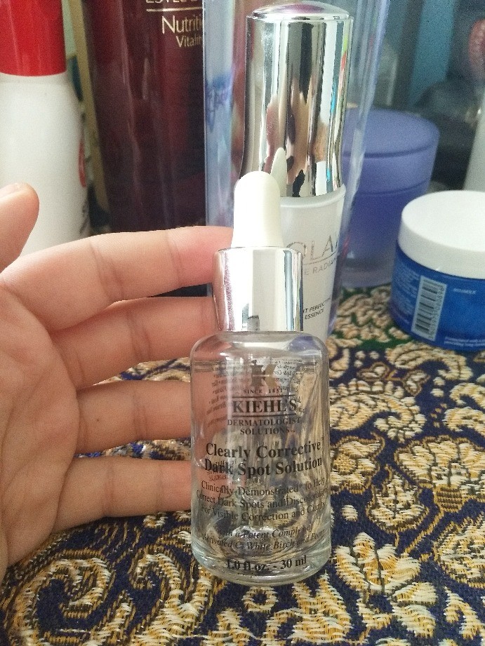 欧莱雅和雅诗兰黛精华液哪个好,推荐雅诗兰黛精华水