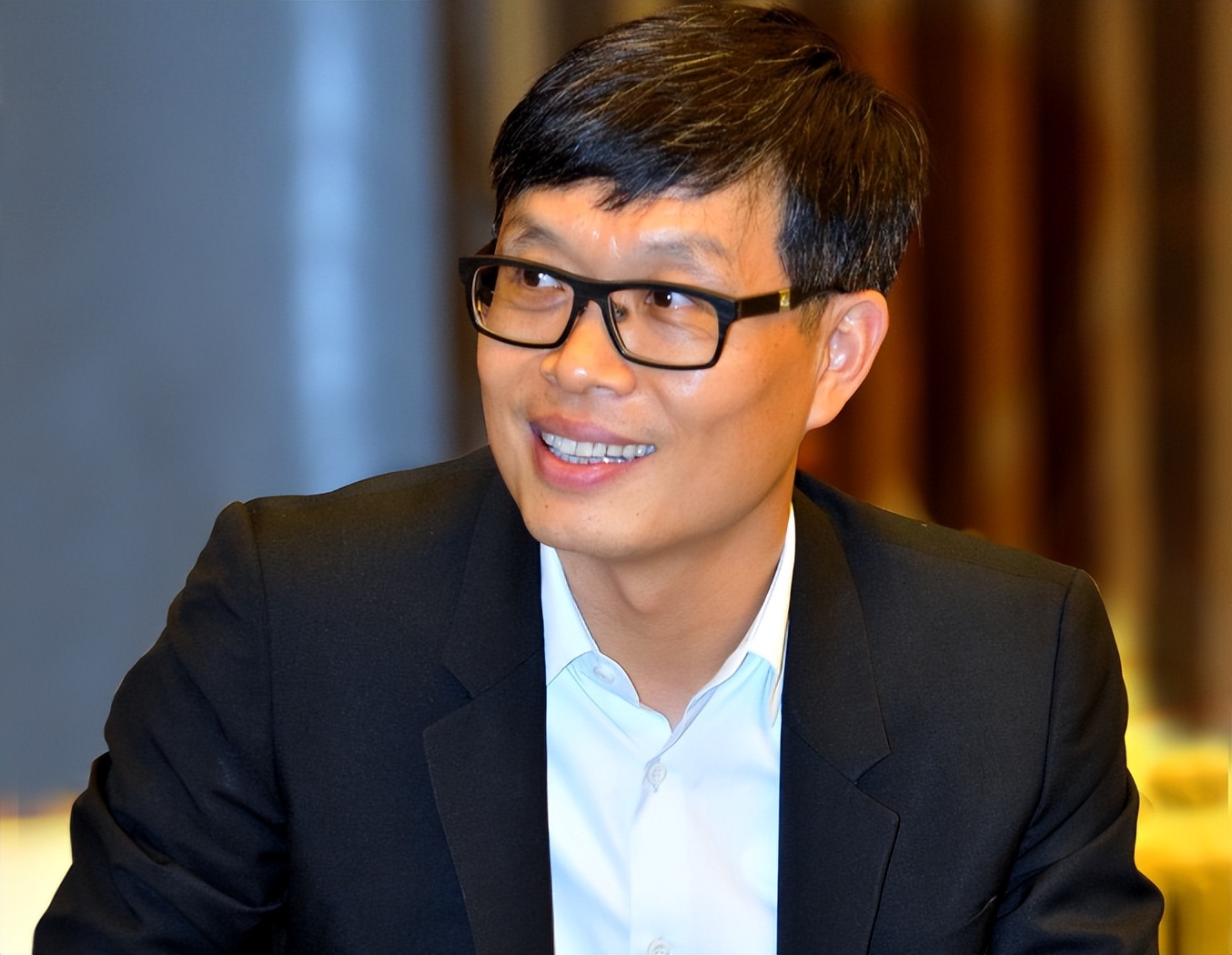 方洪波职业经理人,方洪波的管理方式