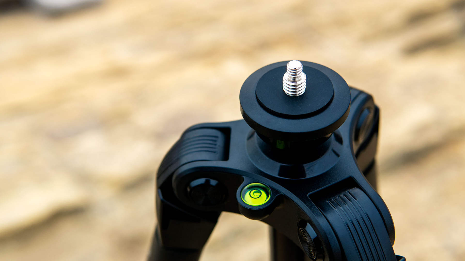 三脚架奥川,创作灵感相机手持三脚架推荐