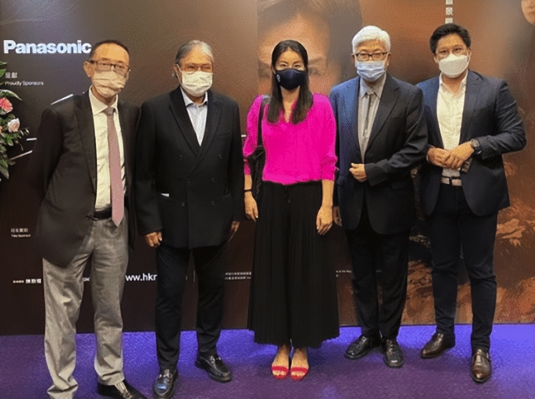 郭晶晶卖货直播,郭晶晶要自己赚钱养家吗