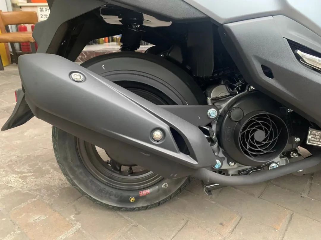 豪爵虎鲨vx125真实测评,豪爵虎鲨vx125和铃木ue125买哪个好