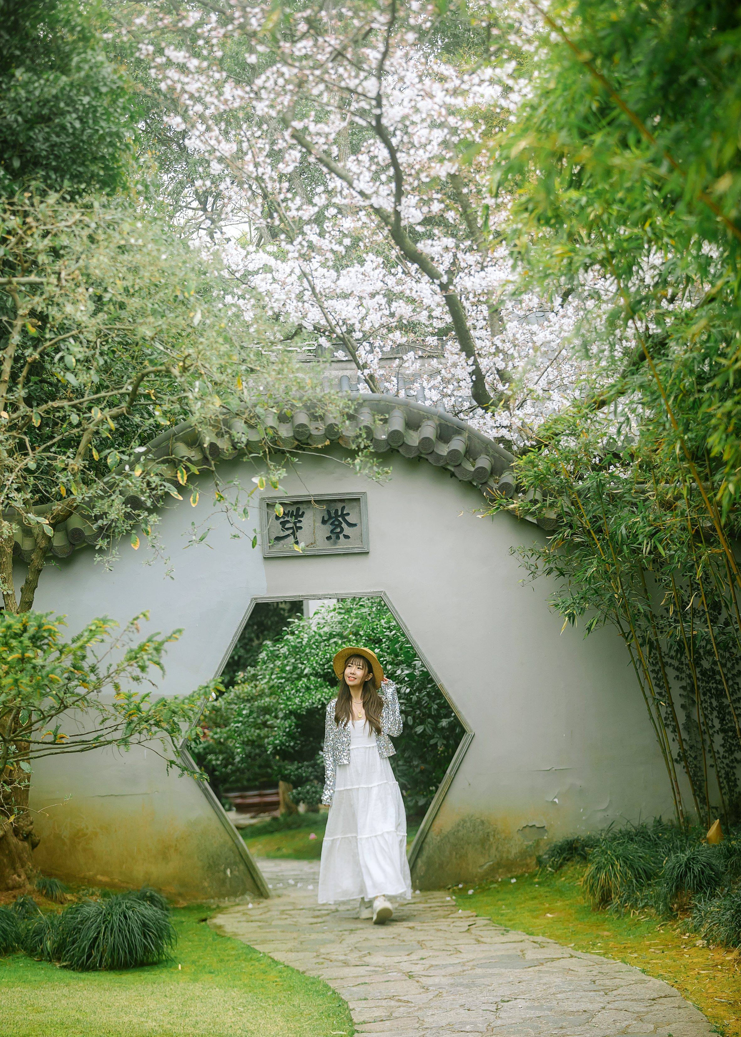 鼋头渚樱花盛宴比日本更令人沉醉,太湖鼋头渚樱花美如画