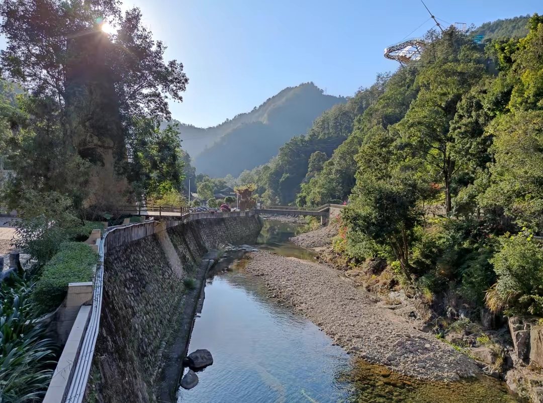 广东最值得推荐的温泉度假村,广东第一峰温泉是真温泉