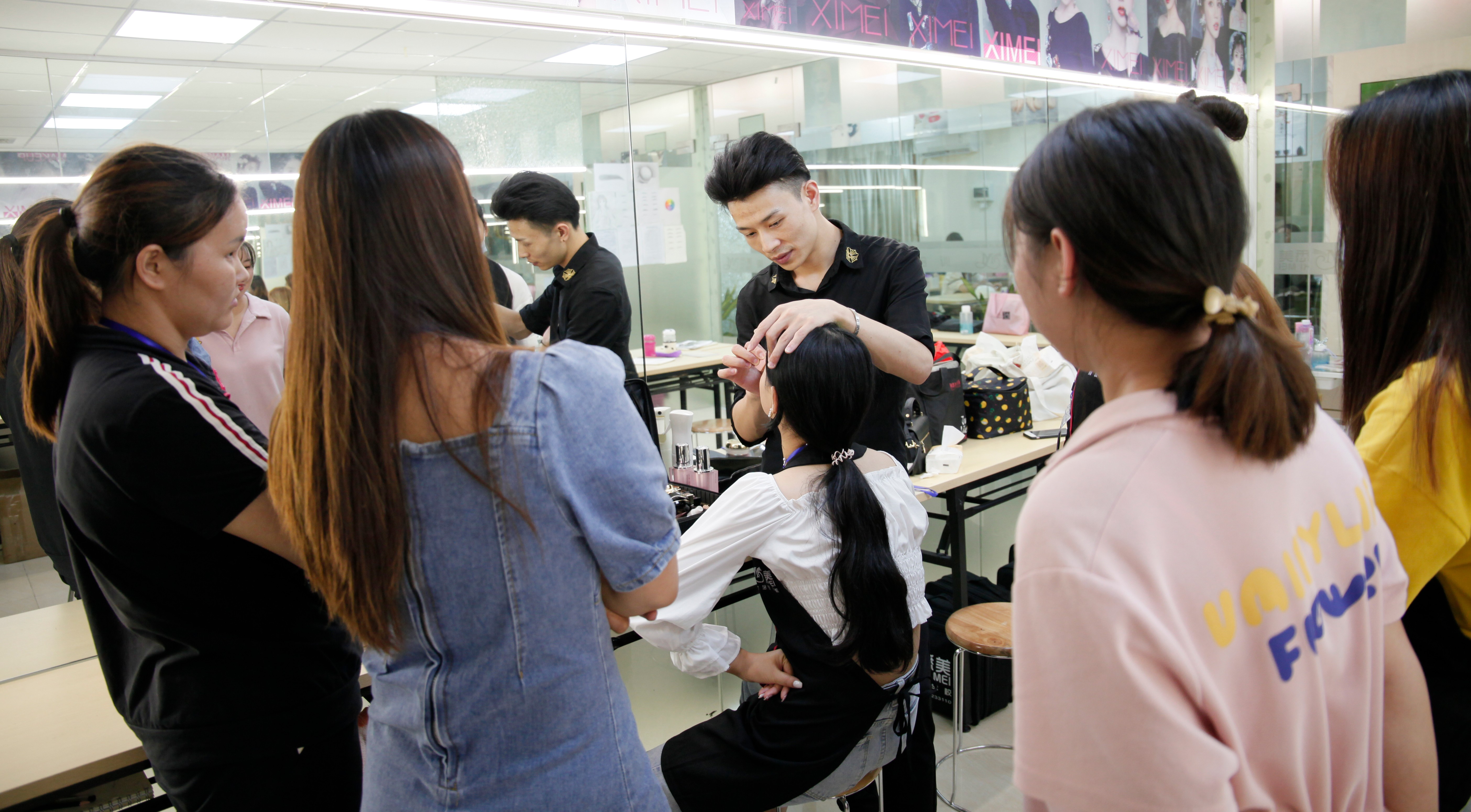 广州化妆培训机构排行,广州哪里学化妆比较好