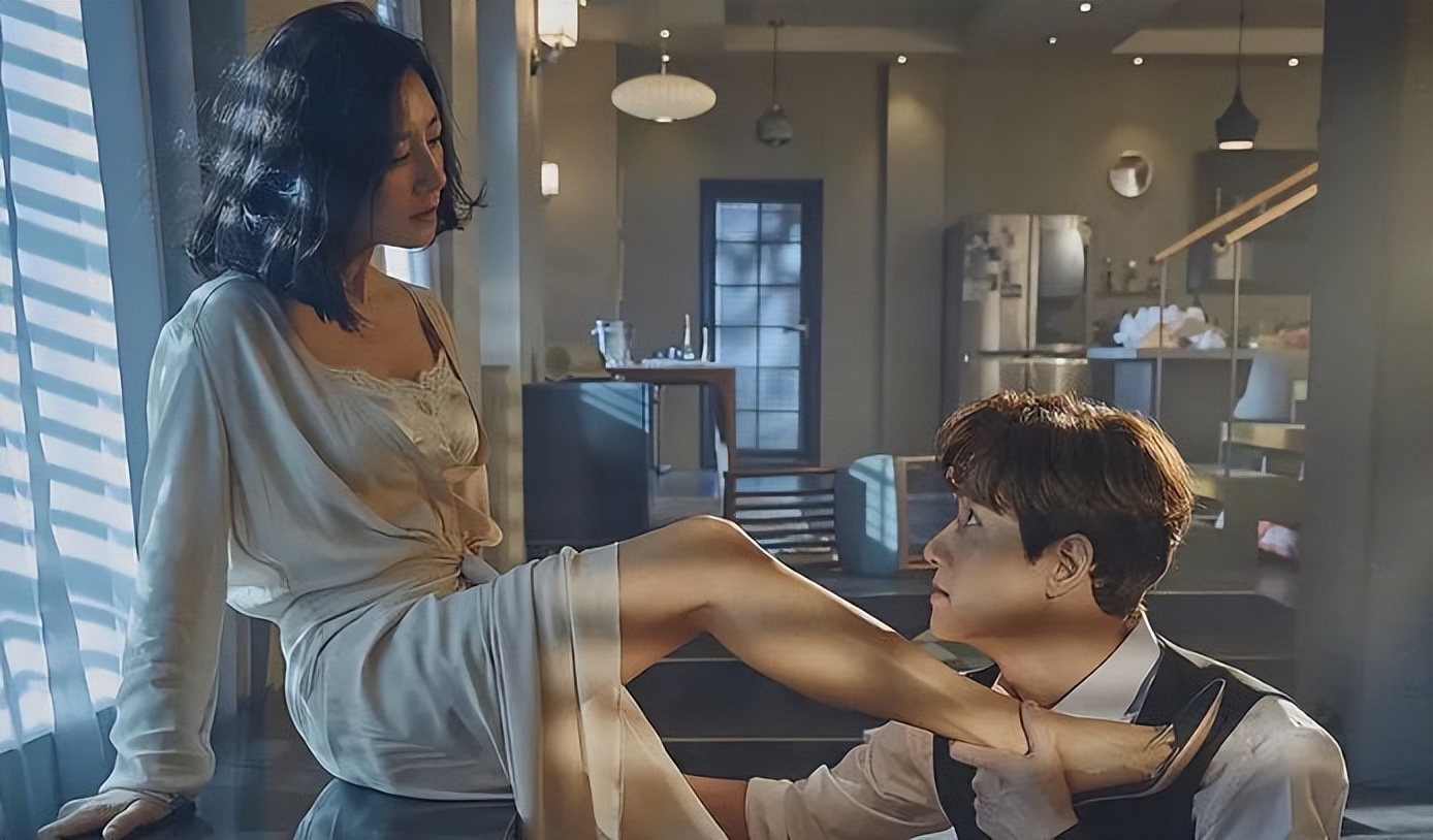 狗血！25岁新娘婚前出轨，拍大尺度*交性**视频，大冤种丈夫怒曝光！