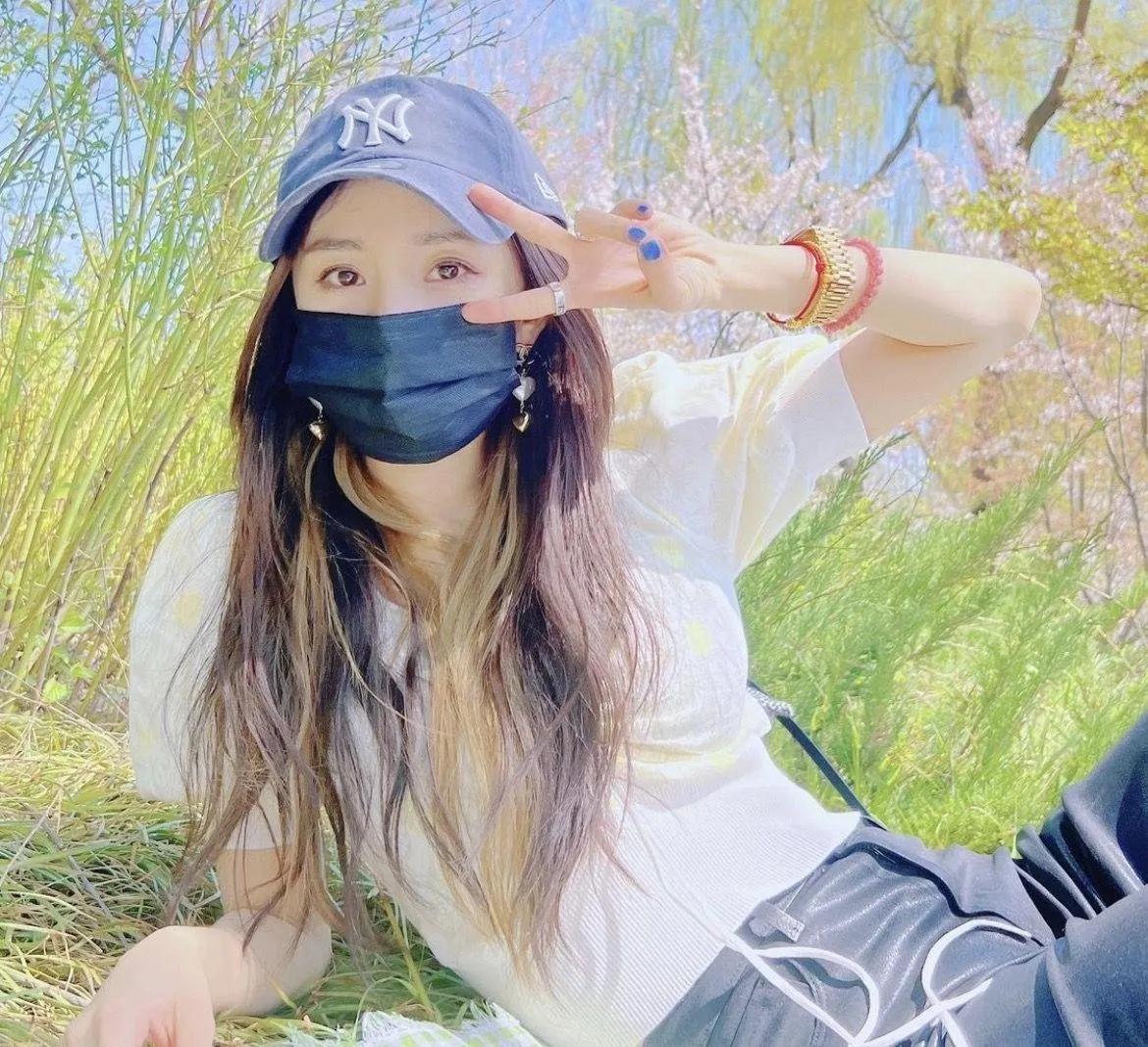 杨幂慷慨且大方,女明星里杨幂有多少钱