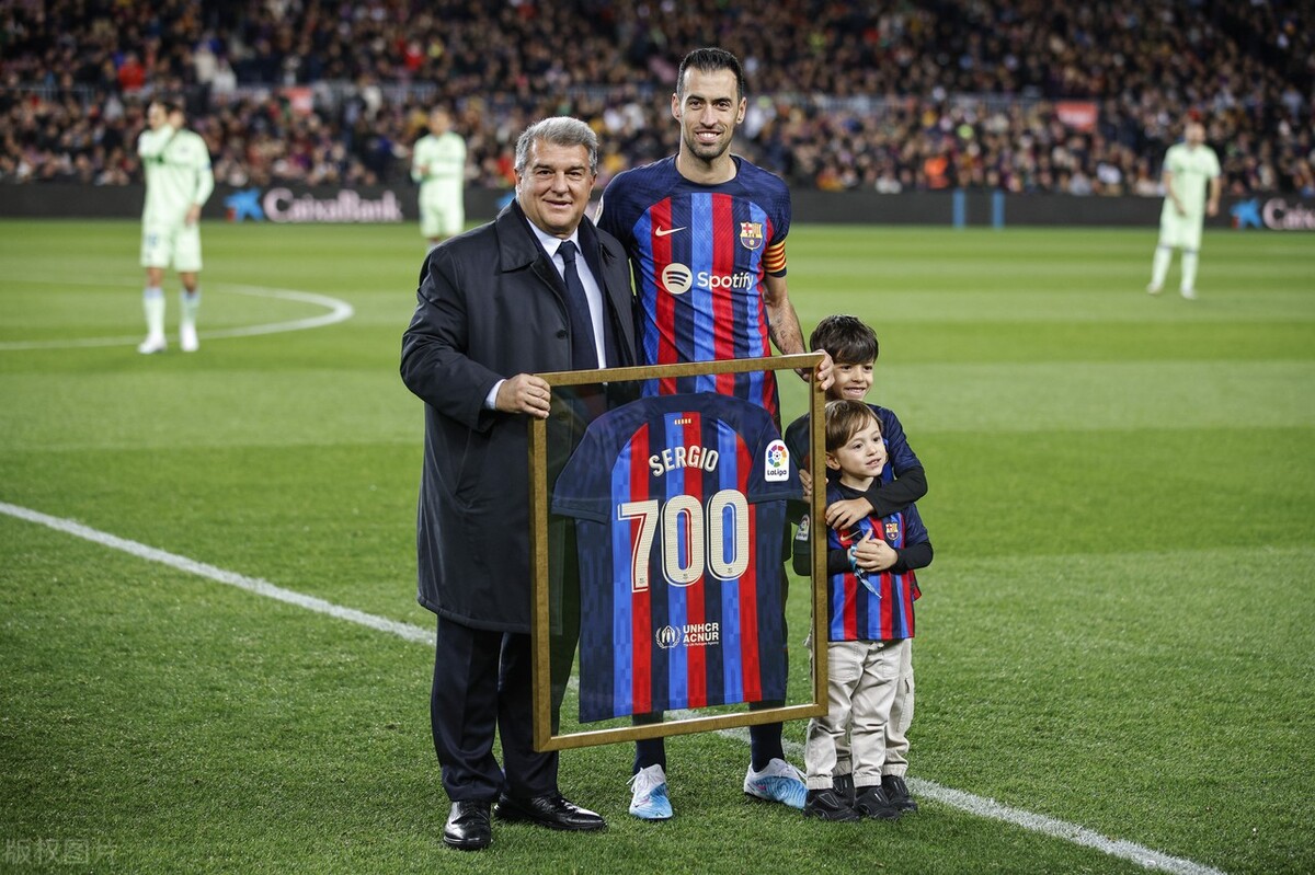 巴萨四个队长全部离队,巴萨三功勋最新消息