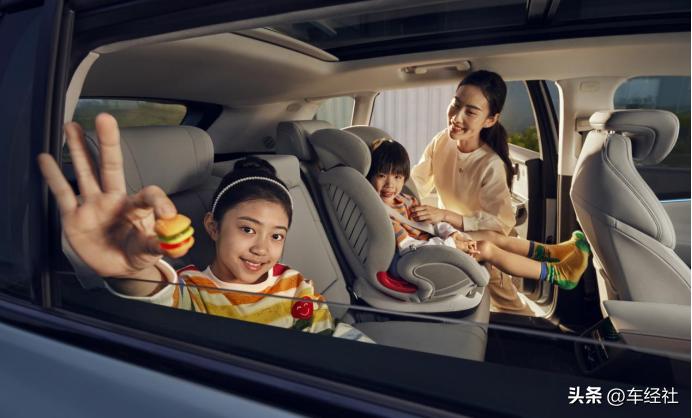 合资大厂放大招，别克E5：20.89万起售，新势力还有活路吗？