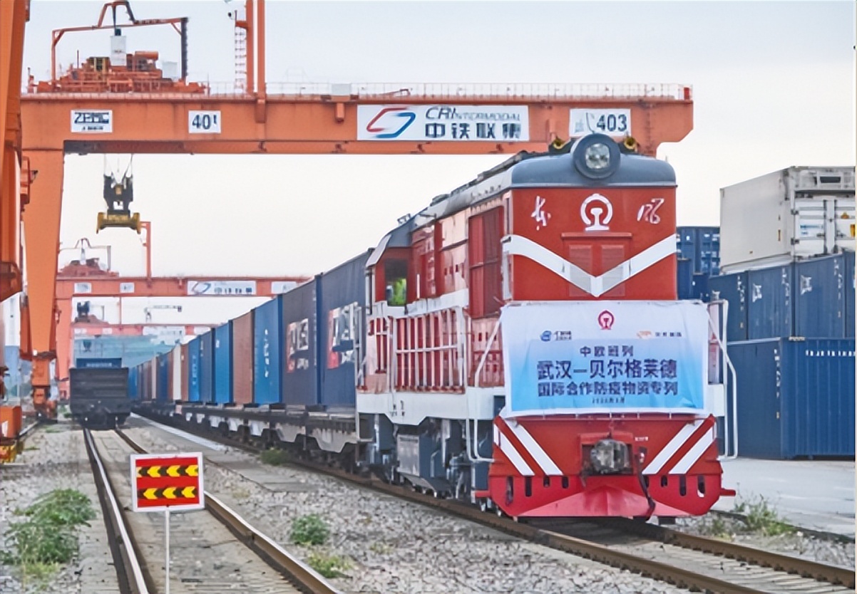 武汉三大世界级产业集群强劲崛起,全面开展三标活动