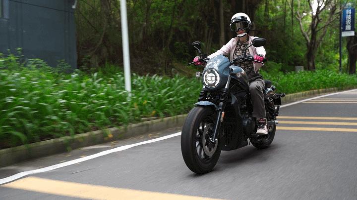 香帅苍云500max对比cm500,苍云500对比香帅650哪个好看