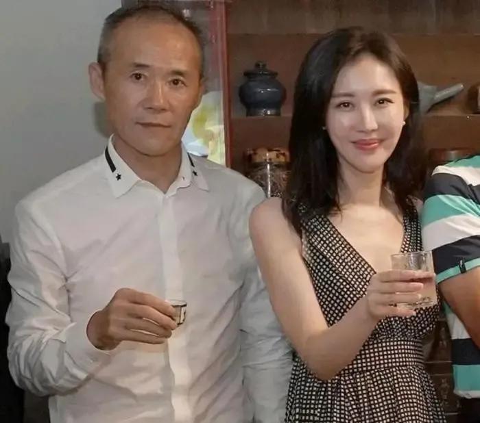 别再瞎操心了，王石与田朴珺这对“父女恋”早已活成了命运共同体