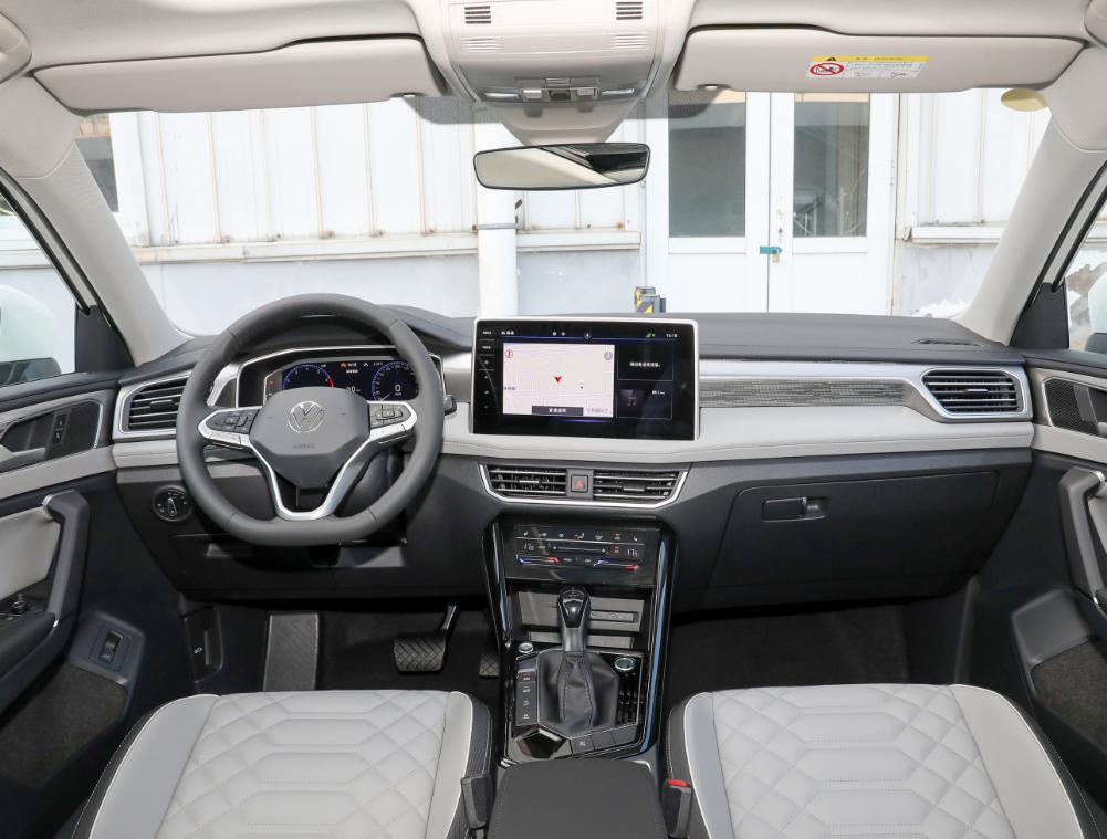 奇骏内饰豪华升级,沃尔沃xc6022款智逸豪华升级内饰