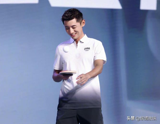 一天6个瓜！输1亿，婚内出轨，代言暴雷，国籍问题引热议，太乱了