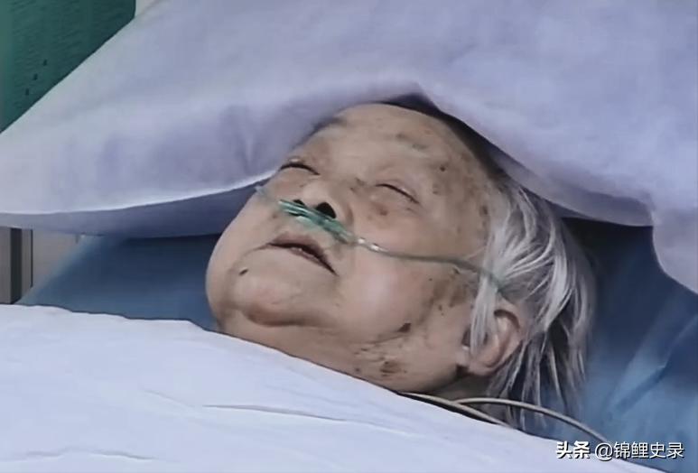 上海91岁老人患重病，全身器官衰竭痛不欲生，子女含泪放弃治疗