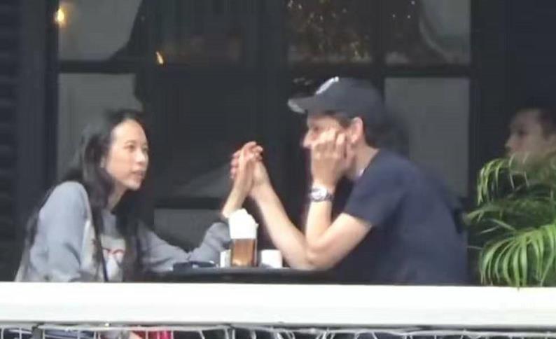 港台女星莫文蔚,朱茵莫文蔚分手了吗